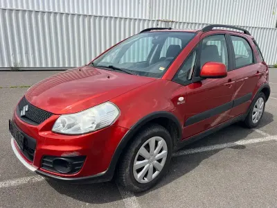 Gebraucht Suzuki SX4 Comfort 120 PS (88 kW) 2012 Orange Limousine