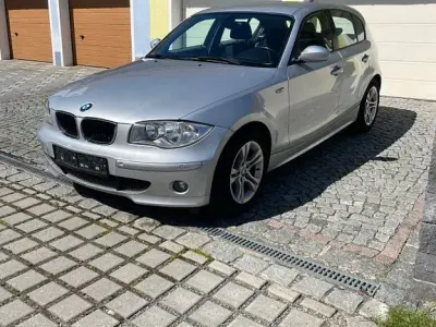 Gebraucht BMW 118 Sport Line 130 PS (95 kW) 2006 Silber Kleinwagen