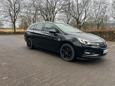 Schwarz Gebraucht 2018 Opel Astra Kombi | 10.500 € (Fairer Preis)