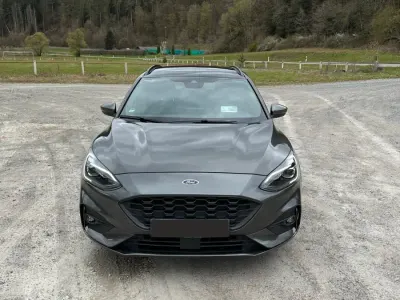 Gebraucht Ford Focus ST-Line 120 PS (88 kW) 2020 Grau Kombi