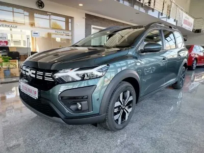 Nowe Dacia Jogger Expression 101 KM (74 kW) 2026 Zielony Minivan