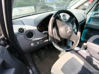 Gebraucht Mitsubishi Colt 90 PS (66 kW) 2004 Violet Kleinwagen