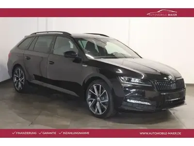 Gebraucht Skoda Superb SportLine 200 PS (147 kW) 2023 Schwarzmagic perleffekt Kombi