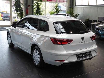 gebraucht Seat Leon ST1.6 TDI Start&Stop DSG Style Navi AHK PDC