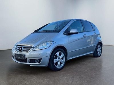 Silber Gebraucht 2012 Mercedes A180 Kleinwagen | 3.490 € (Guter Preis)