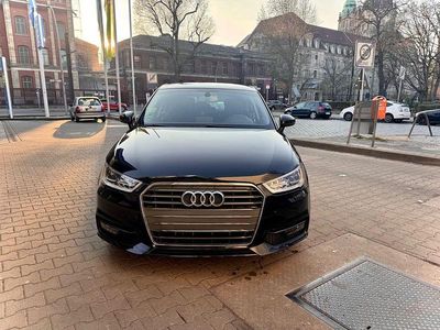 Gebraucht Audi A1 Sportback 95 PS (69 kW) 2017 Schwarz Kleinwagen