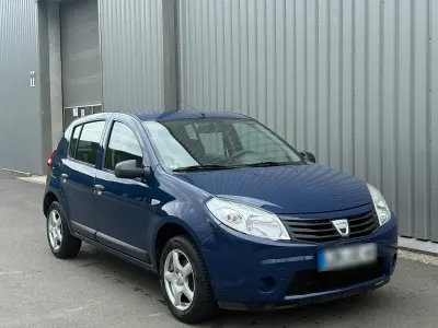 Gebraucht Dacia Sandero 75 PS (55 kW) 2009 Blau Kleinwagen