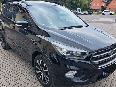 Gebraucht Ford Kuga ST-Line 150 PS (110 kW) 2017 Schwarz SUV