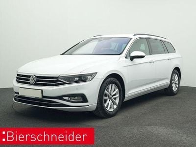 Gletscherweiß (metallic) Gebraucht 2023 VW Passat Business Kombi | 29.350 € (Etwas zu teuer)