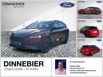 Rubyrot (metallic) Gebraucht 2019 Ford Focus ST-Line Kombi | 16.886 € (Guter Preis)