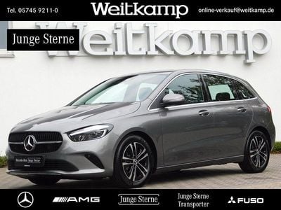Grau Gebraucht 2024 Mercedes B200 Progressive Van / Kleinbus | 31.695 € (Fairer Preis)