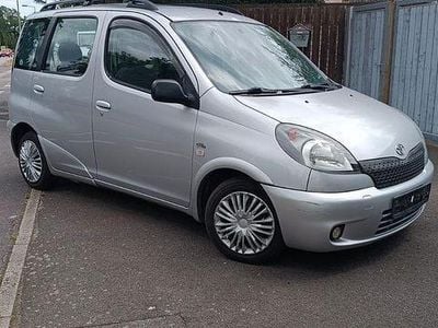 Toyota Yaris Verso