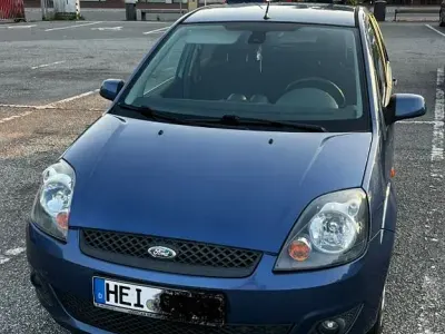 Gebraucht Ford Fiesta Ambiente 69 PS (50 kW) 2006 Blau Kleinwagen