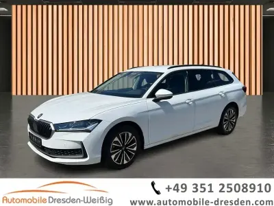 Gebraucht Skoda Superb Selection 150 PS (110 kW) 2025 Weiß weiß Kombi