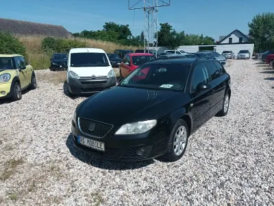 Gebraucht Seat Exeo Style 143 PS (105 kW) 2012 Schwarz Limousine
