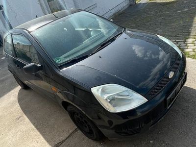 gebraucht Ford Fiesta 1.3