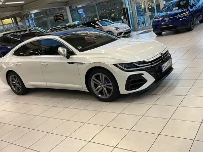 Gebraucht VW Arteon R 320 PS (235 kW) 2021 Weiß Limousine