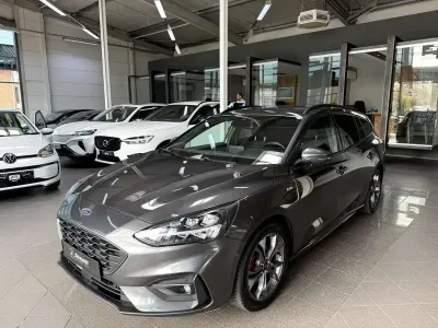 Używany Ford Focus ST-Line 155 KM (114 kW) 2022 Szary Kombi