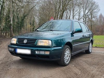 Gebraucht VW Vento 90 PS (66 kW) 1996 Grün Limousine