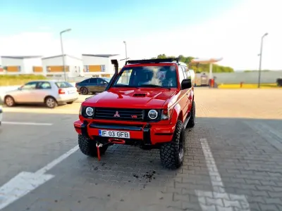 Gebraucht Mitsubishi Pajero 150 PS (110 kW) 1993 Rot SUV