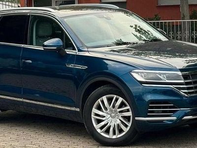 Gebraucht VW Touareg 231 PS (169 kW) 2019 Blau SUV