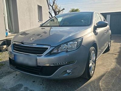 Gebraucht Peugeot 308 131 PS (96 kW) 2017 Grau Limousine