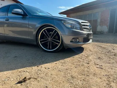 Brugt Mercedes C320 224 HK (164 kW) 2007 Sølv Sedan