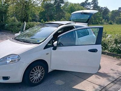 Gebraucht Fiat Punto 77 PS (56 kW) 2009 Weiß Kleinwagen