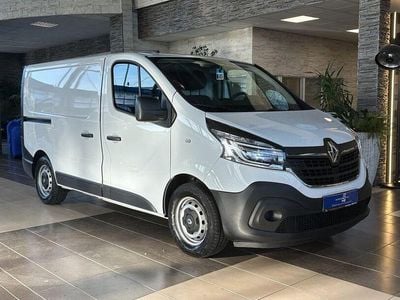 Weiß Gebraucht 2020 Renault Trafic Komfort Van / Kleinbus | 14.000 € (Guter Preis)