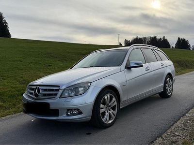 Silber Gebraucht 2009 Mercedes C180 Limousine | 6.300 €