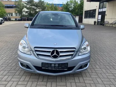 Gebraucht Mercedes B170 116 PS (85 kW) 2009 Blau Van / Kleinbus