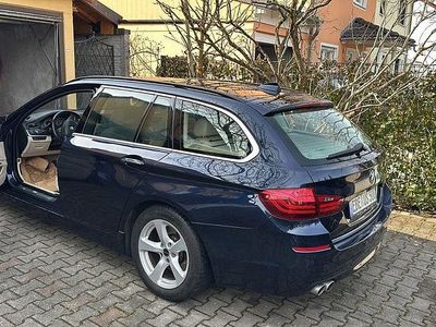 Gebraucht BMW 530 258 PS (189 kW) 2014 Blau Kombi
