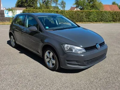 Gebraucht VW Golf VII Comfortline 105 PS (77 kW) 2014 Grau Kombi