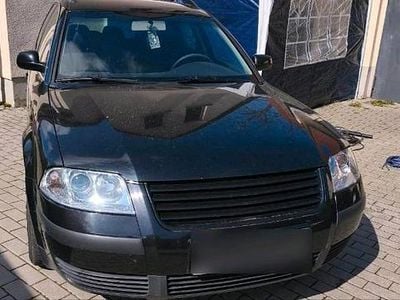 Second-hand VW Passat 105 CP (77 kW) 2003 Negru Break