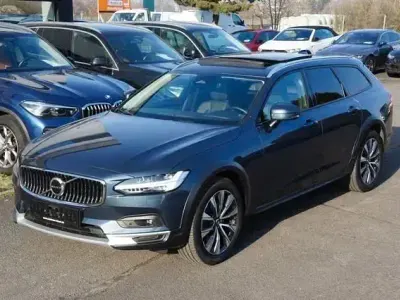Usata Volvo V90 CC Plus 197 CV (144 kW) 2022 Blu Station wagon