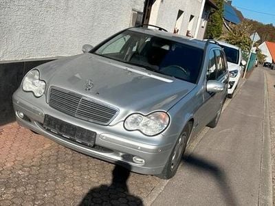 Mercedes C200