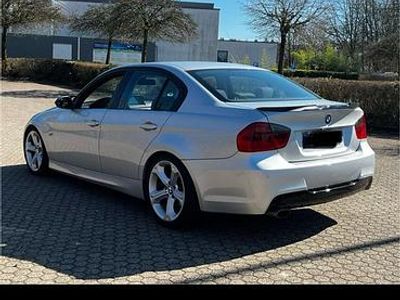 Gebraucht BMW 320 170 PS (125 kW) 2007 Silber Limousine