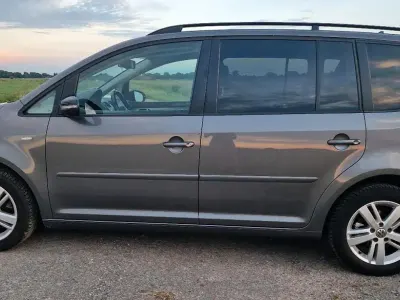 Gebraucht VW Touran 140 PS (102 kW) 2012 Grau Van / Kleinbus