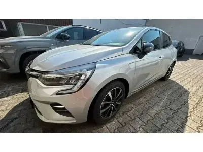 Gebraucht Renault Clio V Zen 91 PS (66 kW) 2021 Platingrau Limousine