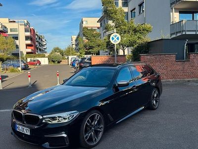 BMW M550