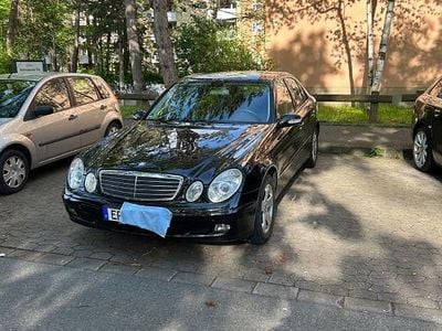 Gebraucht Mercedes E200 Classic 122 PS (89 kW) 2006 Schwarz Limousine