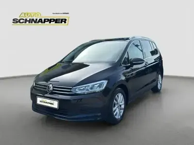 Gebraucht VW Touran Comfortline 150 PS (110 kW) 2018 Schwarz Van / Kleinbus