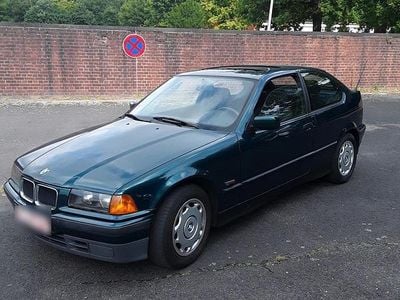Gebraucht BMW 316 102 PS (75 kW) 1994 Grün Coupé