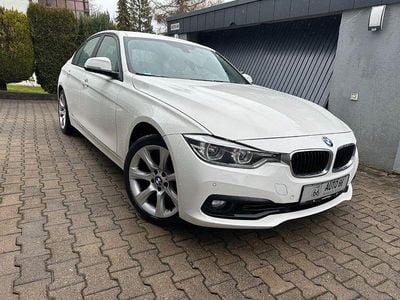 Gebraucht BMW 330 Advantage 258 PS (189 kW) 2017 Weiß Limousine