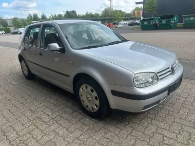 Gebraucht VW Golf IV Edition 90 PS (66 kW) 2000 Silber Limousine