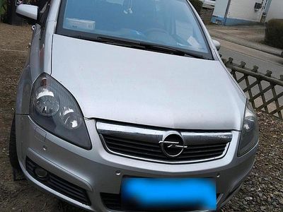 Gebraucht Opel Zafira 140 PS (102 kW) 2006 Silber Van / Kleinbus