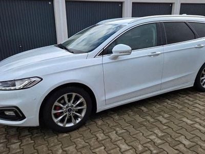 Second-hand Ford Mondeo Titanium 205 CP (150 kW) 2019 Alb Berlinǎ