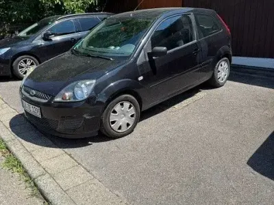 Gebraucht Ford Fiesta Ambiente 60 PS (44 kW) 2011 Schwarz Limousine