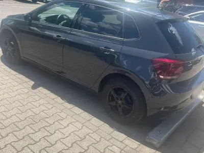 Gebraucht VW Polo Highline 95 PS (69 kW) 2019 Grau Kleinwagen