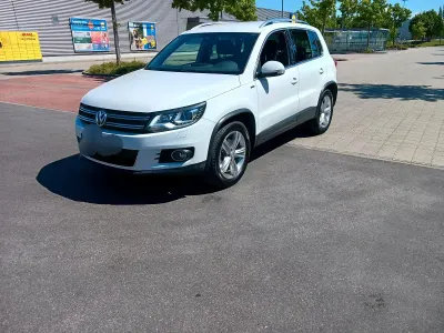Gebraucht VW Tiguan LOUNGE 150 PS (110 kW) 2015 Weiß SUV
